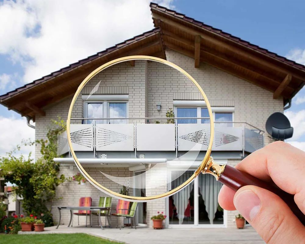 magnifying glass over a house homestead fl